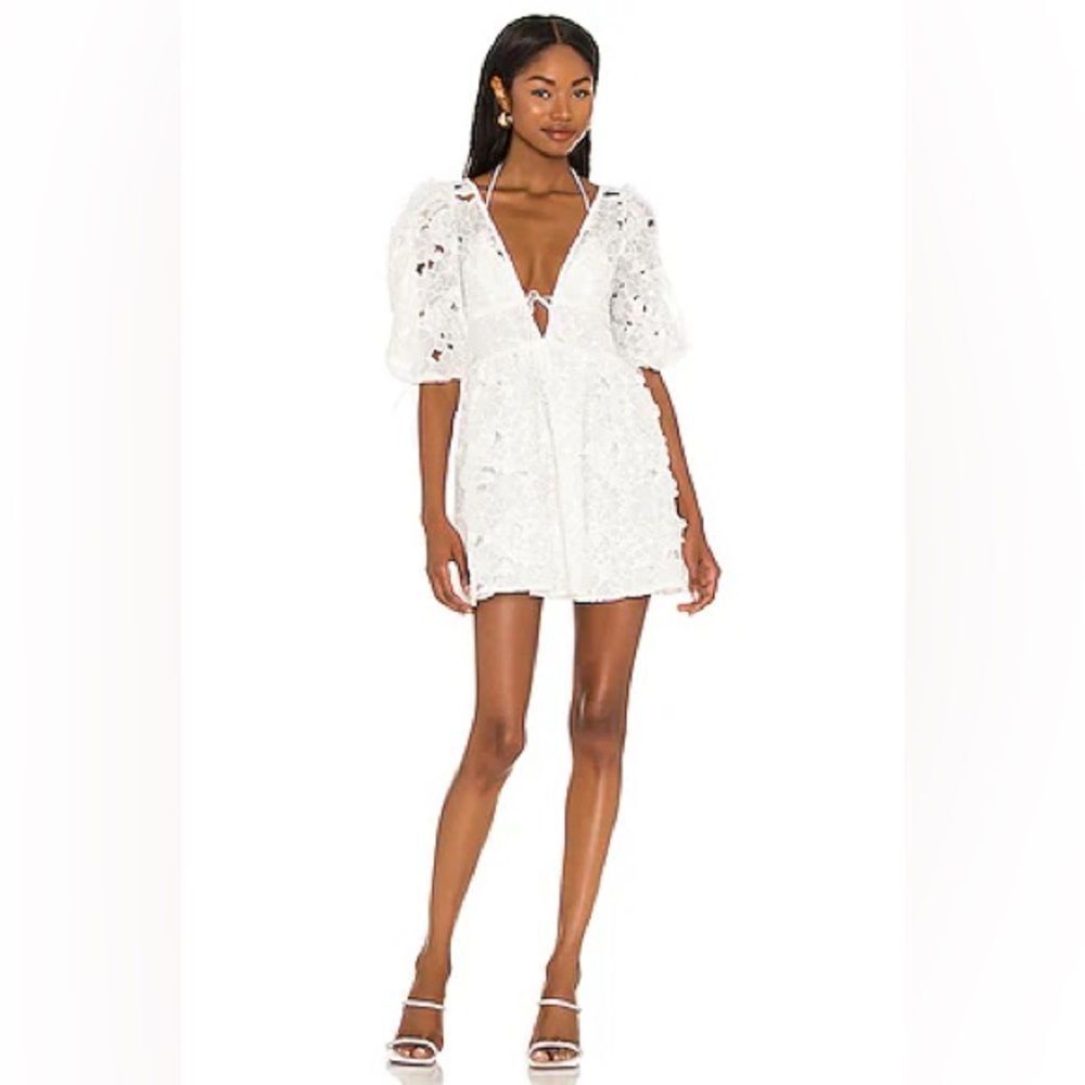 Alania White 3D‎ floral Lace Dress size S